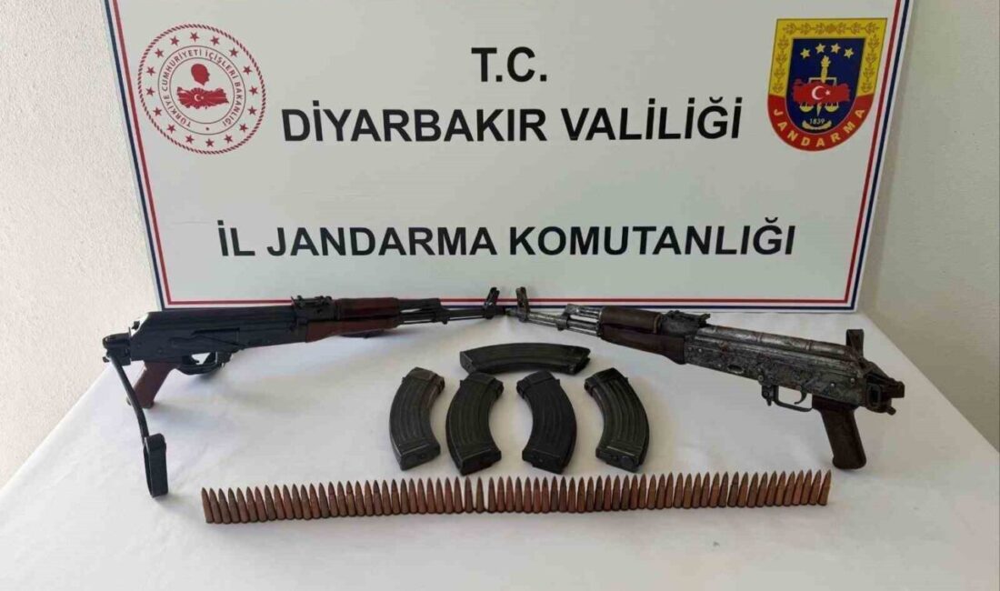 Diyarbakır’da jandarmanın düzenlediği operasyonlarda çok sayıda silah ve aparatları ele