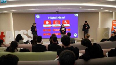 Diyarbakır Bahçeşehir Koleji Hevsel Kampüsü Fen ve Teknoloji Lisesi öğrencileri,