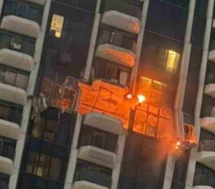 Birleşik Arap Emirlikleri’nin (BAE) Dubai kentindeki sivil bir binaya İHA