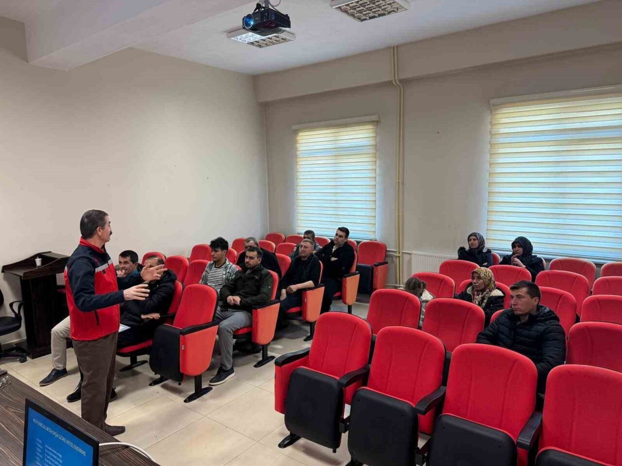 Dumlupınar İlçe Tarım ve Orman Müdürlüğü tarafından düzenlenen Sürü Yönetimi