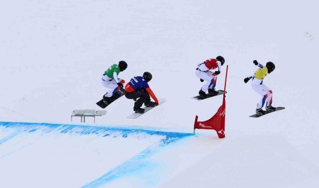 Palandöken Kayak Merkezi’nde başlayan FIS SBX Snowboard Cross Dünya Kupası,