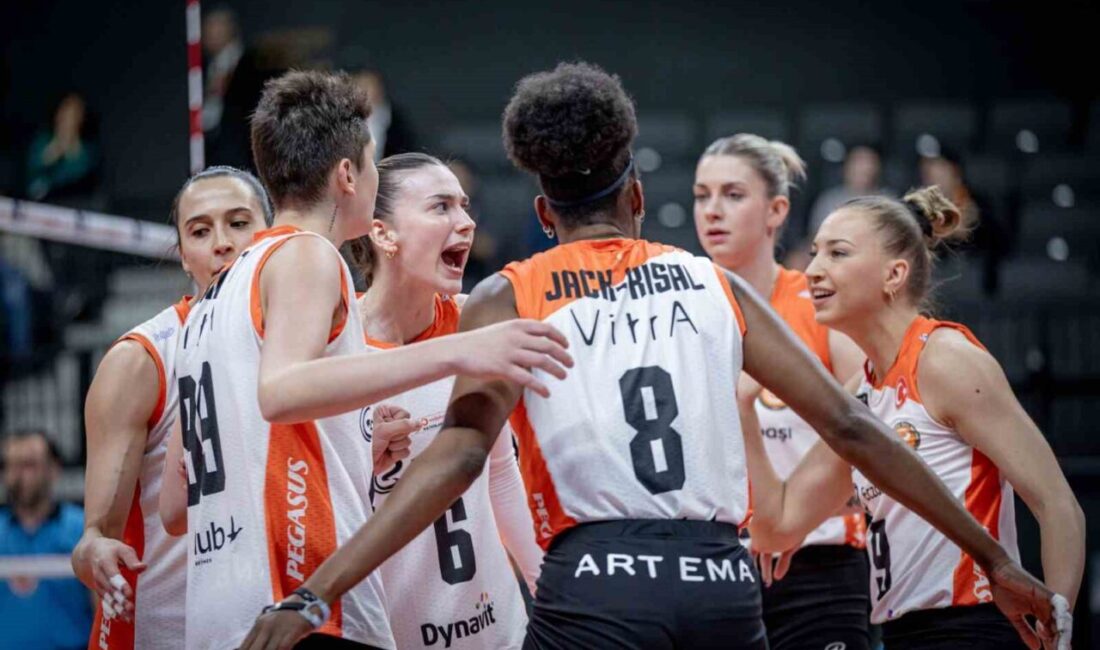 Eczacıbaşı Dynavit, AXA Sigorta Kadınlar Kupa Volley çeyrek final karşılaşmasında