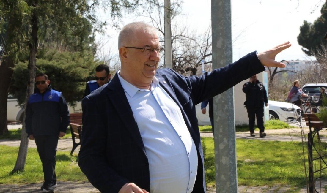 Edremit Belediye Başkanı Mehmet Ertaş, kent genelinde planlanan ve devam