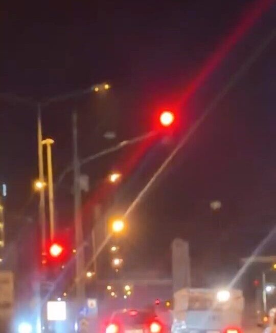 Elazığ’da trafikte kamyonetle makas atan sürücü bir vatandaşın cep telefonu