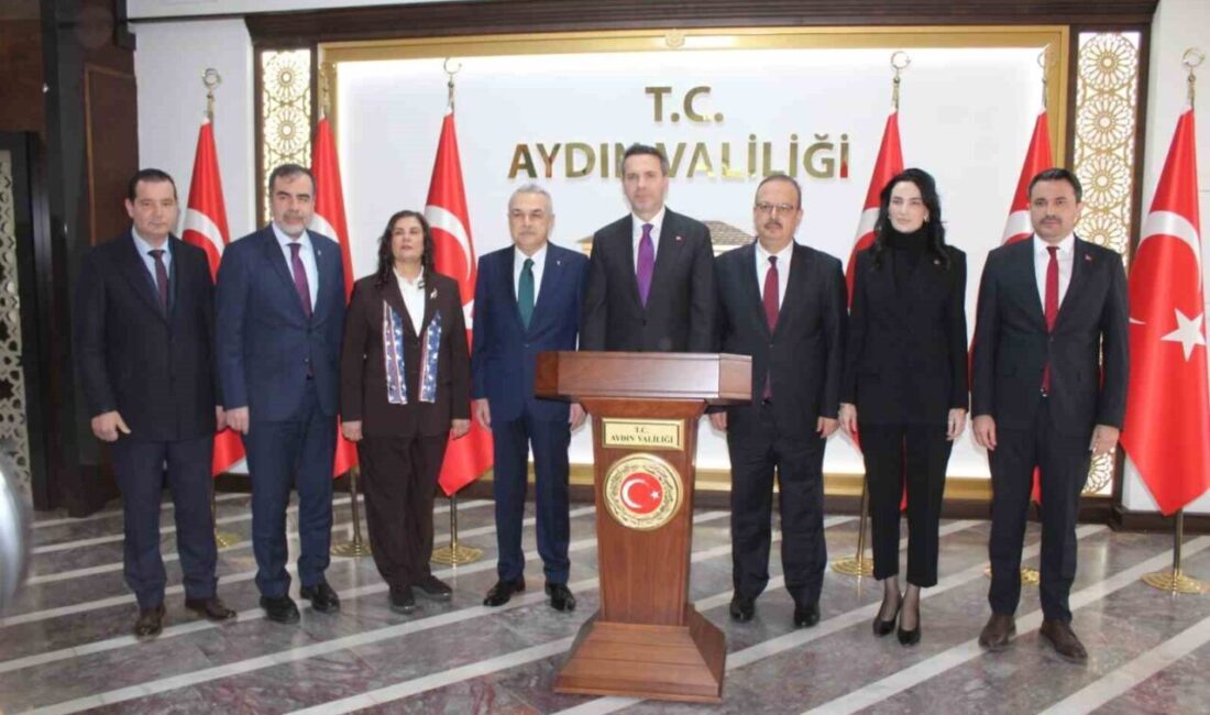 Enerji ve Tabii Kaynaklar Bakanı Alparslan Bayraktar, bir dizi ziyaret