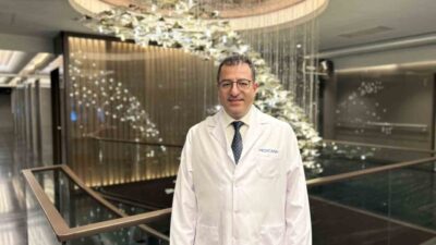 Erkeklerde diş estetiğinde son zamanlarda genellikle altın, gümüş gibi estetik