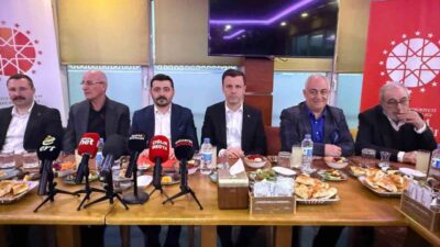 Cumhurbaşkanlığı İletişim Başkanlığı Erzincan Bölge Müdürlüğünün ev sahipliğinde düzenlenen iftar