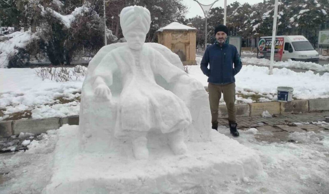 Erzincan’da kar yağışını sanata dönüştüren Güzel Sanatlar Fakültesi mezunu İsmail