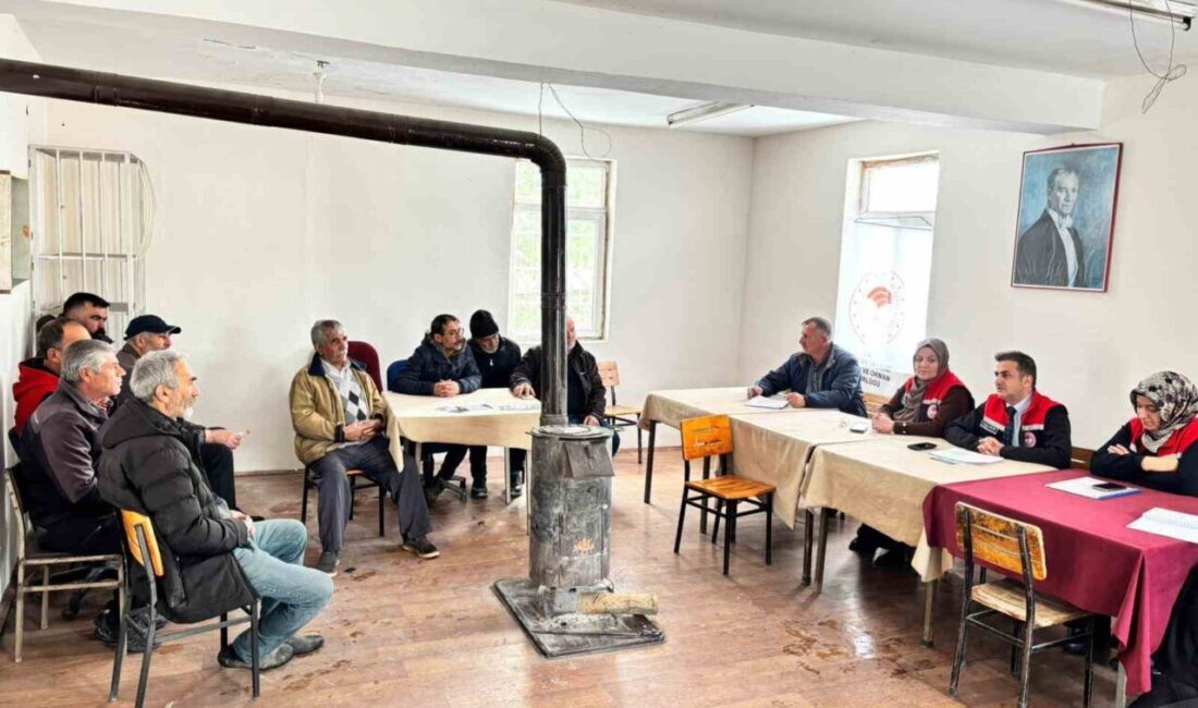 Erzincan İl Tarım ve Orman Müdürlüğü ekipleri, üreticilerle bir araya