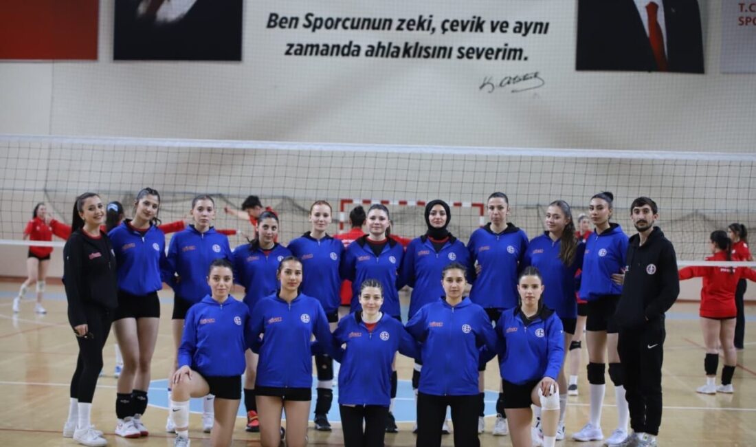 Erzincan’da oynanan zorlu bölgesel lig müsabakalarında parkeye çıkan Erzurum Üniversiteli