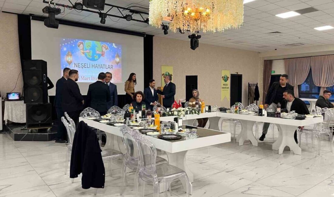 Eskişehir’de Neşeli Hayatlar Derneği tarafından, Çocuk Evleri Sitesi’nde kalan çocuklar