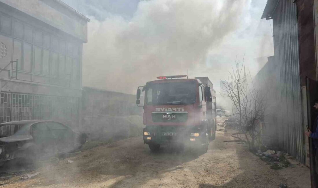 Eskişehir’de bir mobilya deposunda çıkan yangın itfaiye ekiplerince söndürüldü. Olay,