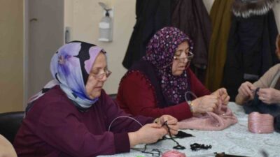 Sakarya’nın Hendek ilçesinde Halk Eğitim Merkezi bünyesinde açılan el sanatları