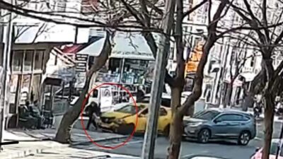 Tekirdağ’ın Çorlu ilçesinde iki otomobilin çarpışması sonucu kontrolden çıkan araçlardan