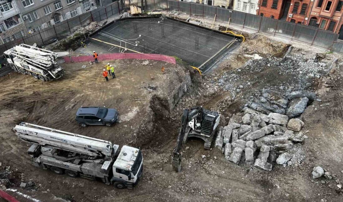 İstanbul Fatih’te, Recep Tayyip Erdoğan Anadolu İmam Hatip Lisesi Öğrenci