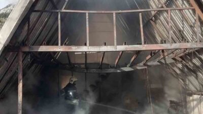 Fethiye’nin Karaağaç Mahallesi Kirme mevkiinde bulunan bungalov evde yangın çıktı.