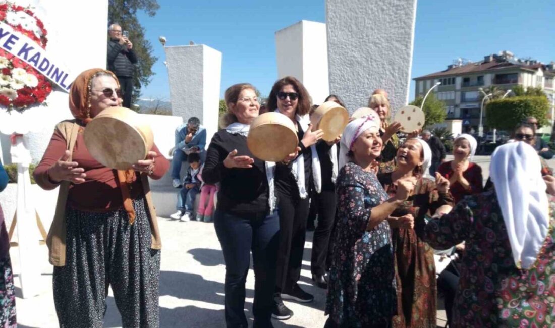 Muğla’nın Fethiye ilçesinde 8 Mart Dünya Kadınlar Günü nedeniyle Beşkaza