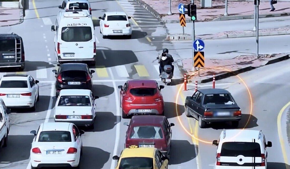 Gaziantep’te ’kaynak’ yaparak hatalı şerit değiştiren 389 araç sürücüsüne toplam
