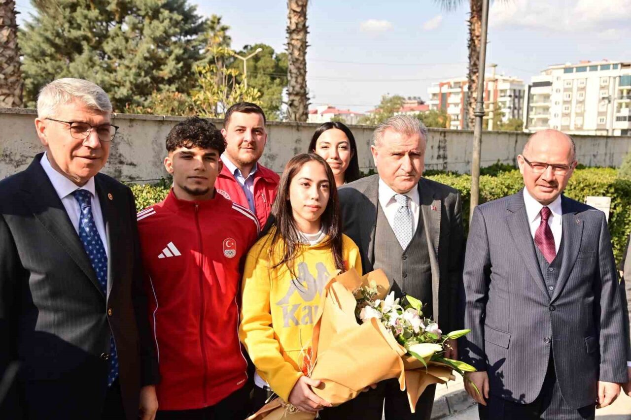 Gençlik ve Spor Bakanı Osman Aşkın Bak, “’Yüzme Bilmeyen Kalmasın’