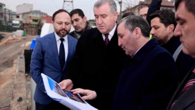 Sultanbeyli’de düzenlenen iftar programında genç sporcularla bir araya gelen Gençlik