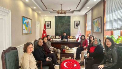 Çanakkale’nin Gökçeada ilçesinde 8 Mart Kadınlar Günü vesilesiyle Kaymakam Osman