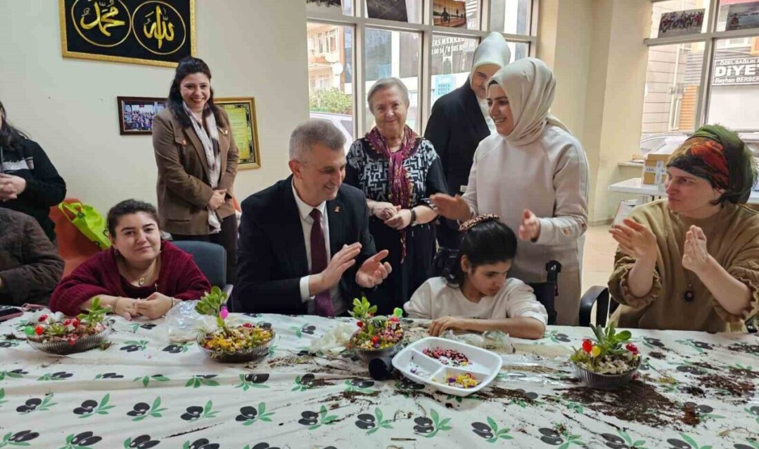 Gölcük’te 8 Mart Dünya Kadınlar Günü dolayısıyla engelli bireylere yönelik