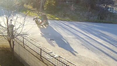 Afyonkarahisar’da iki motosikletin çarpıştığı ve 3 kişinin yaralandığı trafik kazası