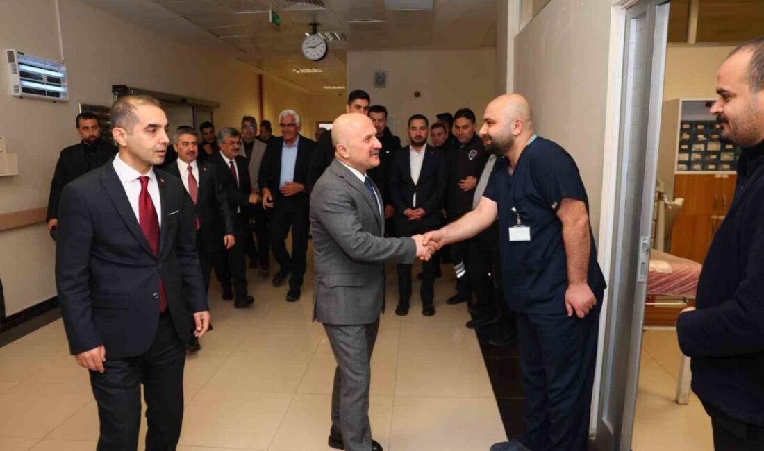 Adıyaman’da Ramazan Bayramı dolayısıyla görev başında olan personellerin bayramı kutlandı.