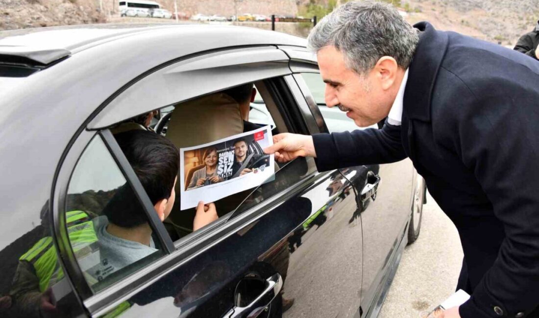 Gümüşhane’de bayram öncesi denetimlere katılan Vali Cevdet Atay, sürücülere trafik