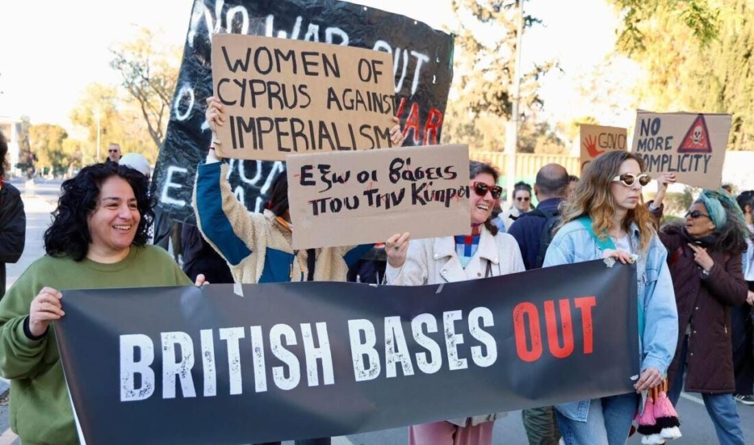 Güney Kıbrıs Rum Yönetimi’nin (GKRY) başkenti Lefkoşa’da, bölgedeki İngiliz askeri