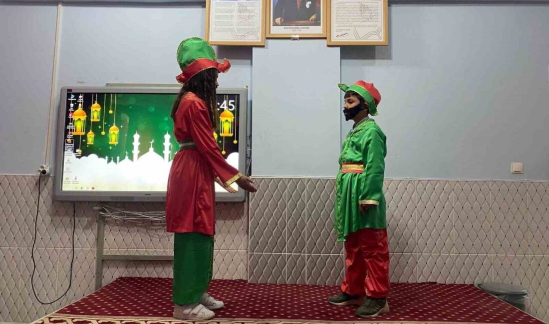 Aksaray’ın Güzelyurt ilçesinde ilkokul ve ortaokullarda öğretmen ve öğrenciler tarafından