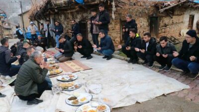 Konya’nın Hadim ilçesine bağlı Dedemli Mahallesi’nde, geçmişten günümüze uzanan “bayram
