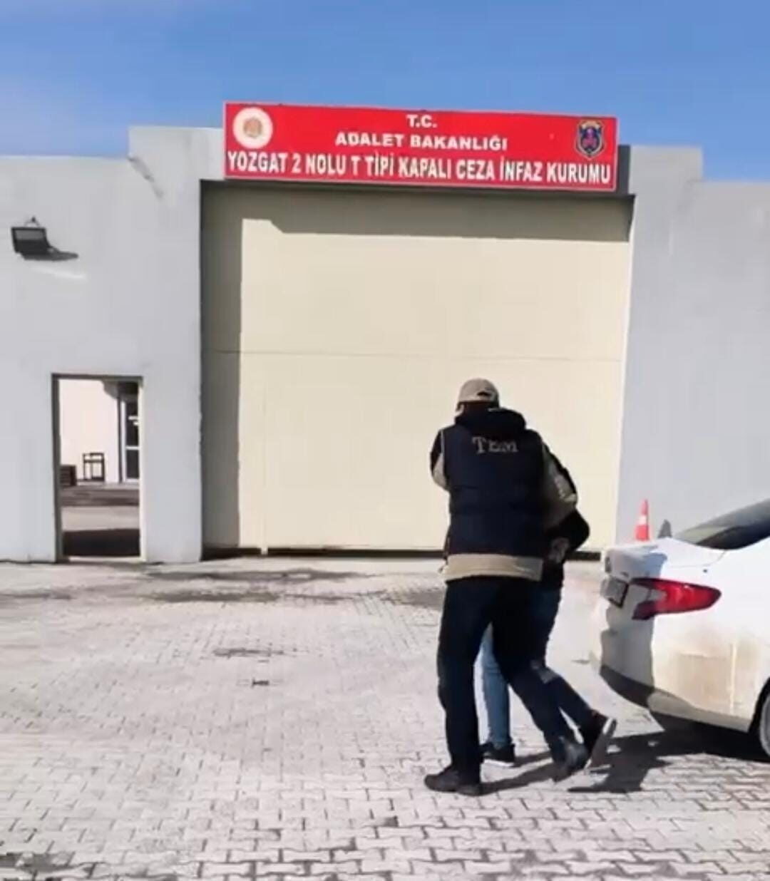 Yozgat Emniyet Müdürlüğü ekiplerinin düzenlediği operasyonla FETÖ Terör örgütü üyesi