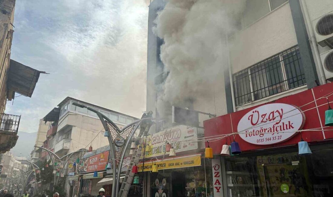 Hatay’da oyuncakçı dükkanında çıkan yangın büyümeden kontrol altına alındı. Yangın,