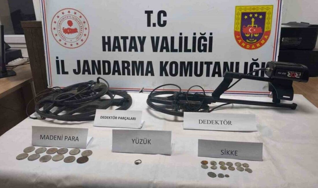 Hatay’da jandarma ekipleri tarafından yapılan ev aramasında tarihi eser niteliği