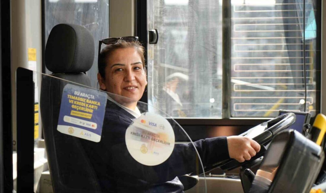 Kırıkkale’nin kadın belediye otobüsü şoförü olan 3 çocuk annesi Özlem