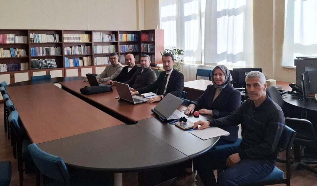 Kütahya Dumlupınar Üniversitesine (DPÜ) bağlı Hisarcık Meslek Yüksekokulu (MYO) Birim