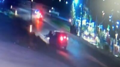 İzmir’in Menemen ilçesinde bir kişinin, şiddet nedeniyle kendisinden boşanan eski