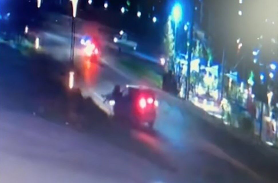 İzmir’in Menemen ilçesinde bir kişinin, şiddet nedeniyle kendisinden boşanan eski