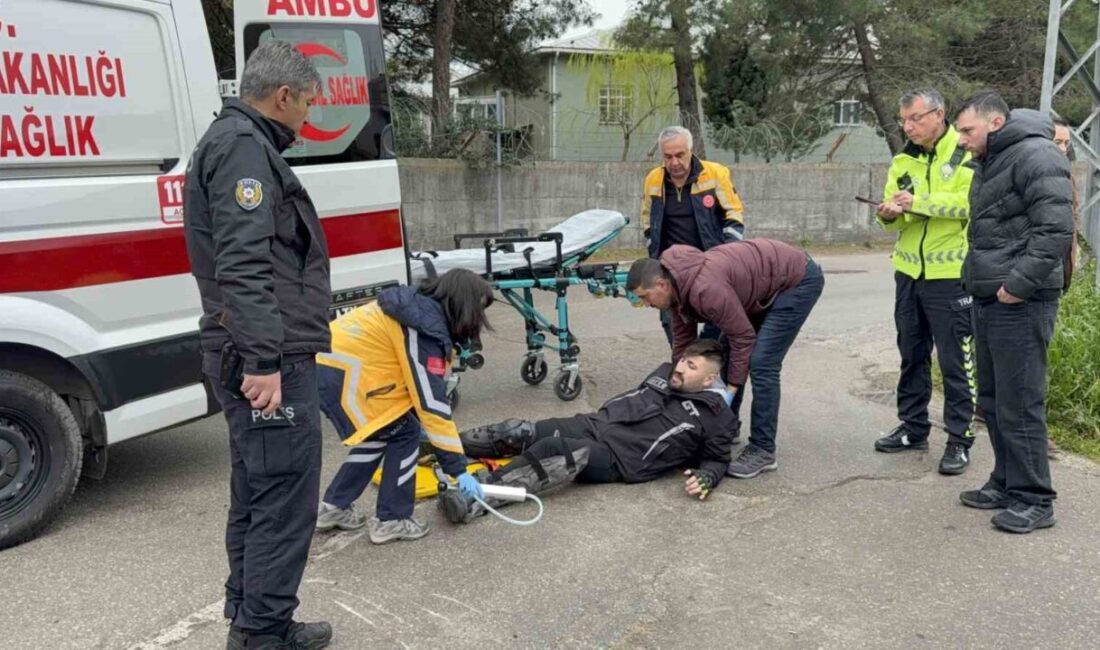 Samsun’un İlkadım ilçesinde ilaç firmasına ait motosiklet ile otomobilin çarpıştığı