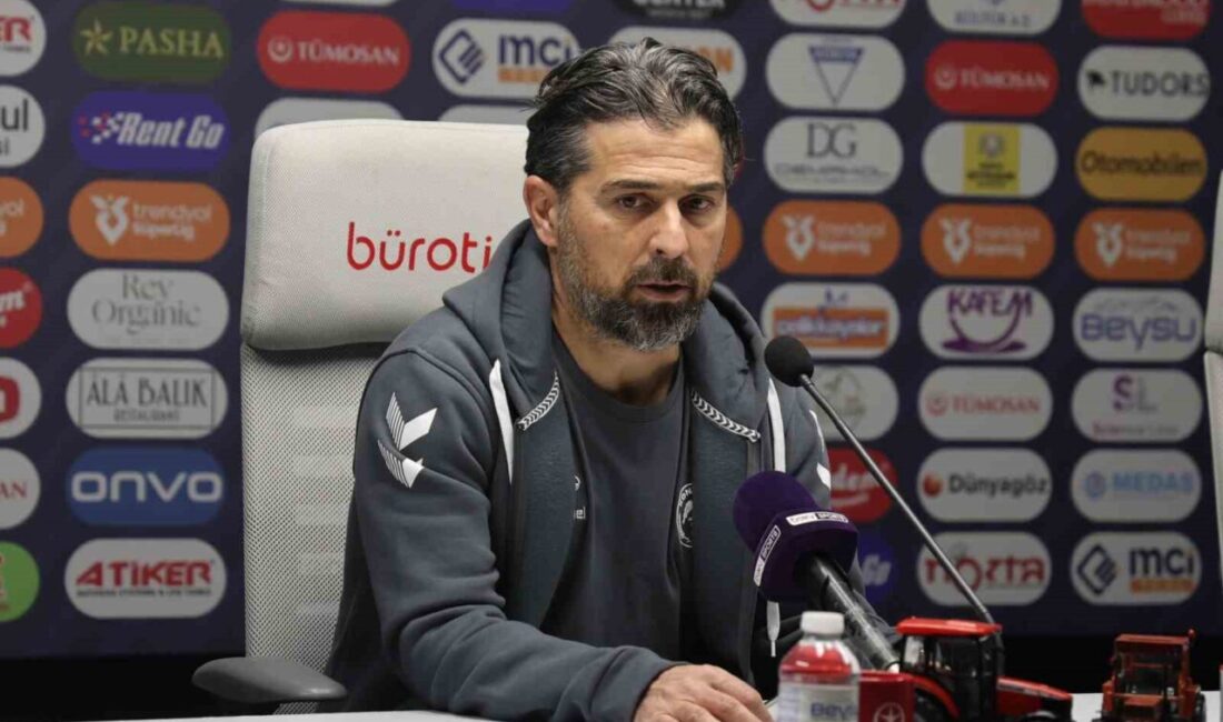 Konyaspor Teknik Direktörü İlhan Palut, Kasımpaşa karşılaşmasında Adil’in pozisyonunun VAR’dan