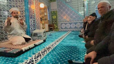 Bartın’da cami imamı Mehmet Ay, camide çalan cep telefonları nedeniyle