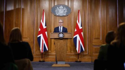 İngiltere Başbakanı Keir Starmer, müttefiklerin korunması amacıyla Katar’a ilave savaş