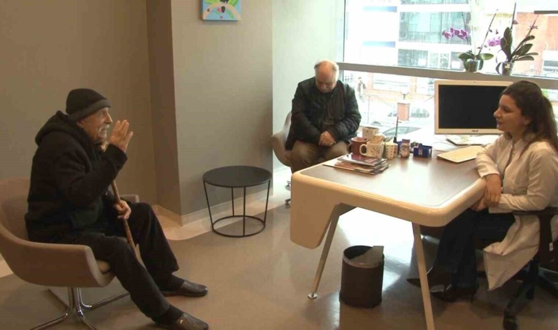 İstanbul’da yaşayan 91 yaşındaki Ali Bakırkalay’da bir anda konuşma bozukluğu,