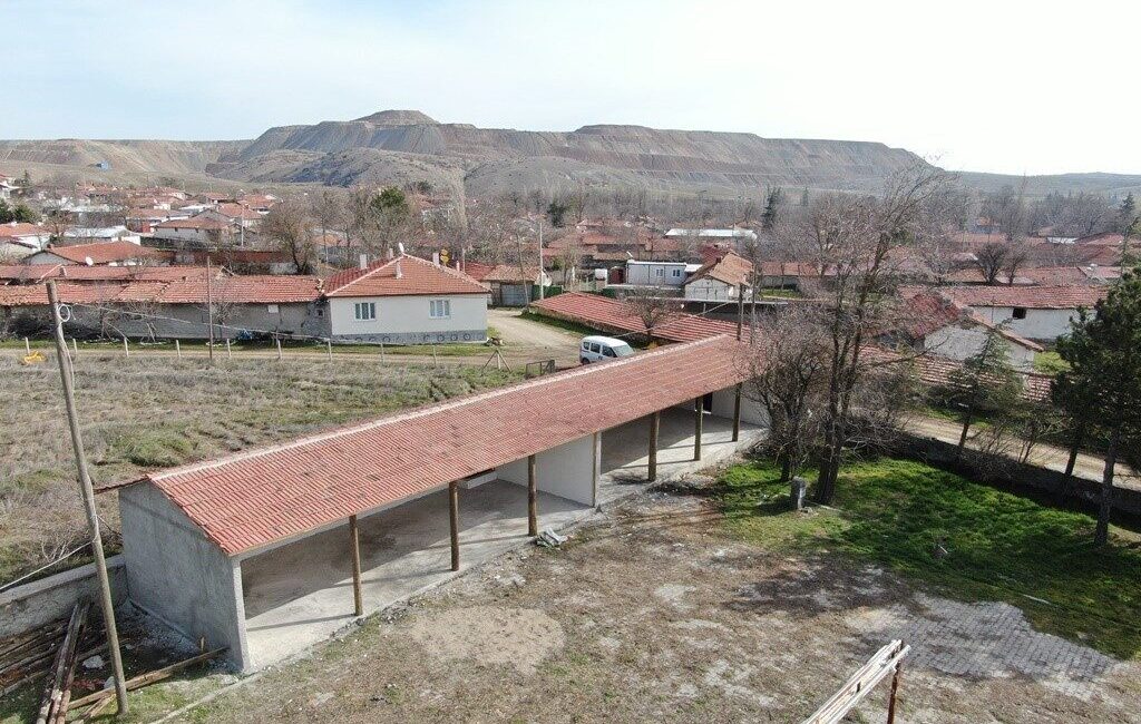 İnönü Belediyesi, ilçede sürdürdüğü çalışmalar kapsamında bir projeyi tamamlarken diğerine