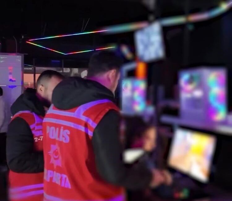 Isparta’da polis ekiplerince son bir haftada gerçekleştirilen denetimlerde 25 binin