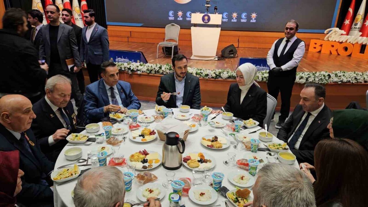 AK Parti İstanbul İl Başkanlığı’nın Ramazan ayı boyunca düzenlediği iftar