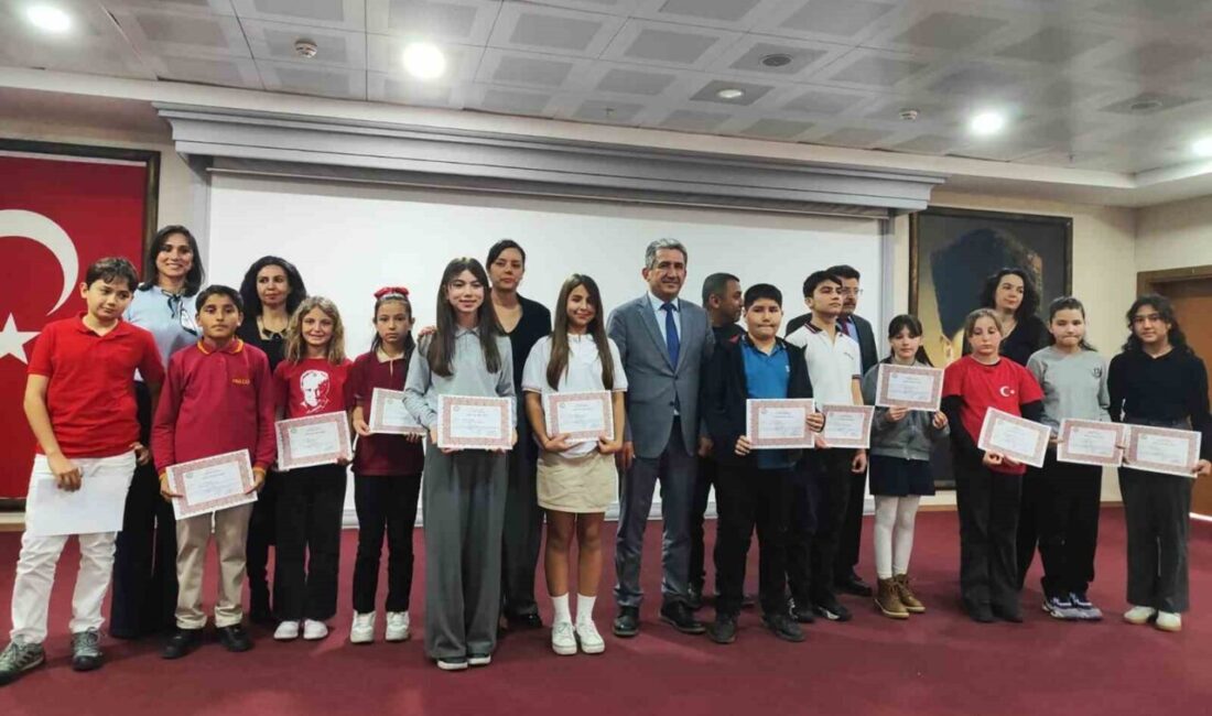 Muğla İl Millî Eğitim Müdürlüğü’nce İstiklâl Marşı’nı Güzel Okuma Yarışmasının