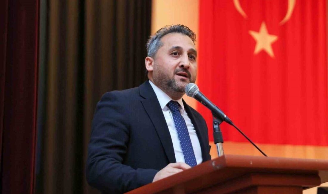 İZAZDER Başkanı Perviz Altay, son günlerde Türkiye-Azerbaycan ilişkilerine yönelik yürütülen