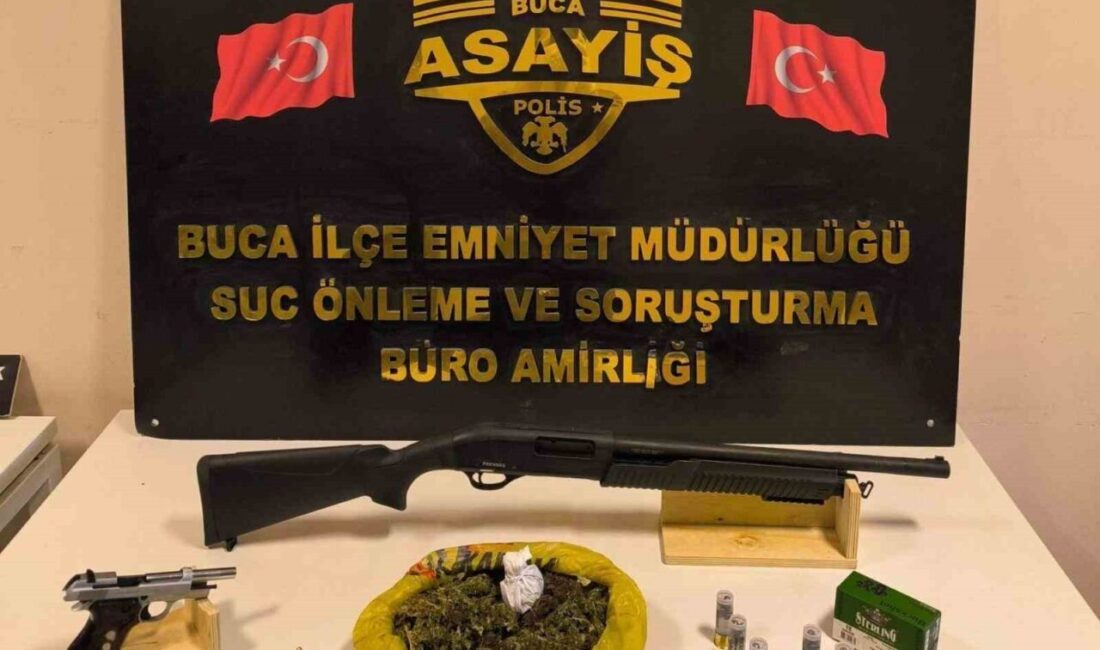 İzmir’de polis ekiplerinin düzenlediği operasyonda, hakkında kesinleşmiş hapis cezası bulunan